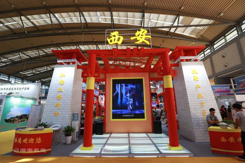 第九屆中國西部文化產(chǎn)業(yè)博覽會(huì)側(cè)記 文創(chuàng)產(chǎn)品爭(zhēng)奇斗艷，數(shù)字文化創(chuàng)意引領(lǐng)未來